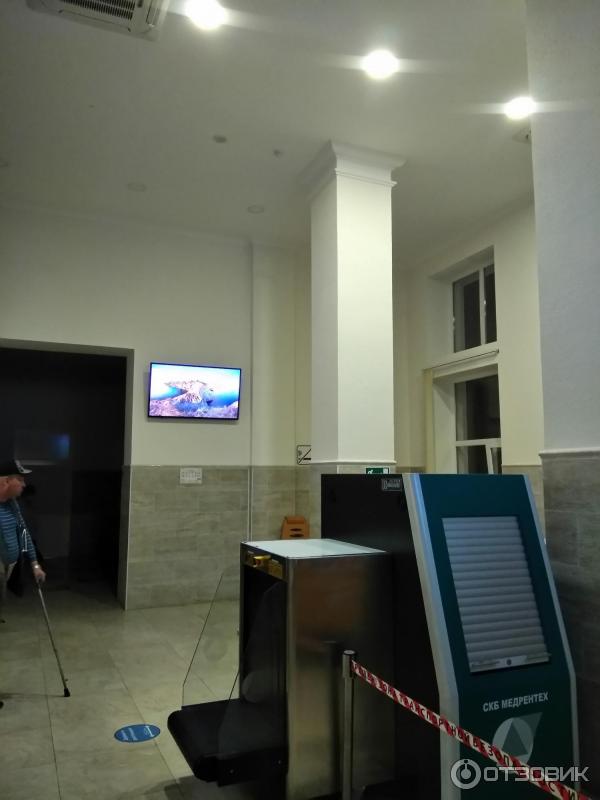 1741116 63249422 жд вокзал владиславовка телефон