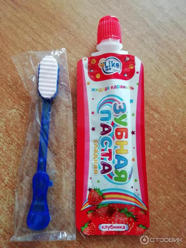 сладкая зубная паста и сладкая зубная щетка