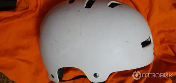 шлем защитный TSG