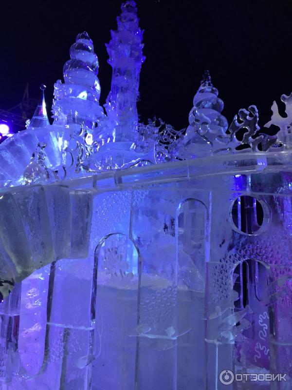 Питер ледяной. Ледяные скульптуры в санкт-петербурге 2022 петропавловская. Ледяные скульптуры в санкт-петербурге 2021 петропавловская. Скульптуры из льда в санкт-петербурге петропавловская крепость. Ледяной дворец анны иоанновны.