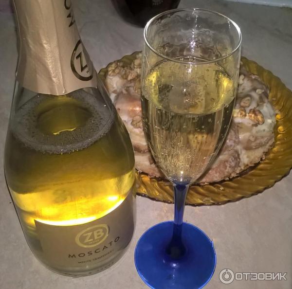 Zb wine moscato. Zb wine moscato