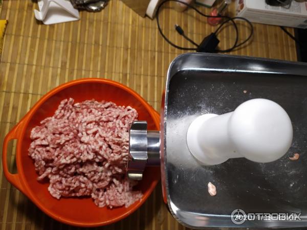 Отзыв о Мясорубка BBK MG1801 | Мощная, хороший дизайн.