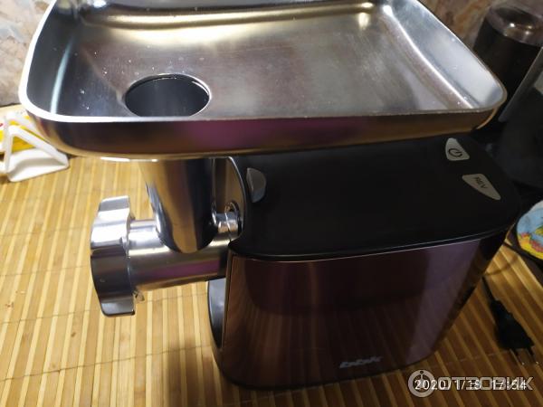 Отзыв о Мясорубка BBK MG1801 | Мощная, хороший дизайн.