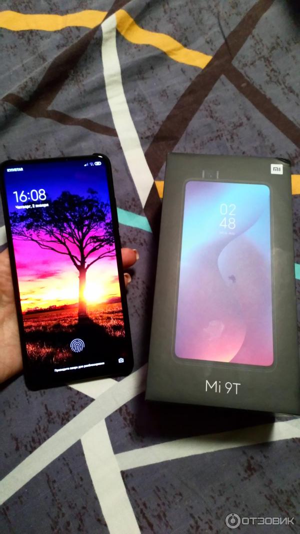 Смартфон Xiaomi Mi 9T фото