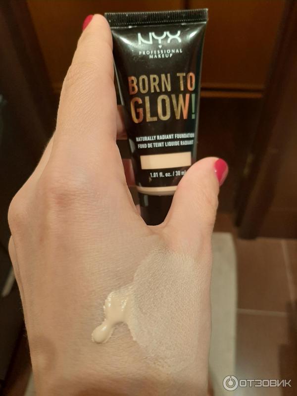 Born to glow. NYX born to Glow тональный крем оттенки. NYX тональная основа born to Glow. NYX professional make up born to Glow naturally Radiant Foundation. NYX professional Makeup born to Glow naturally Radiant Foundation оттенки.
