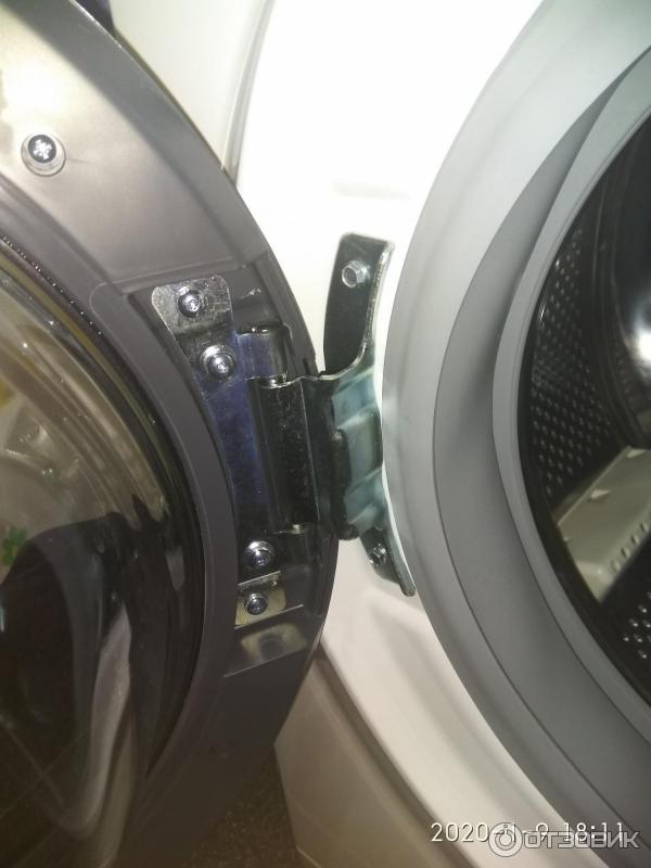 Стиральная машина Hotpoint-Ariston VMSG 601 фото