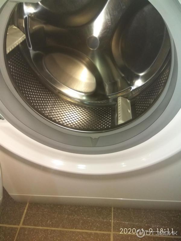 Стиральная машина Hotpoint-Ariston VMSG 601 фото