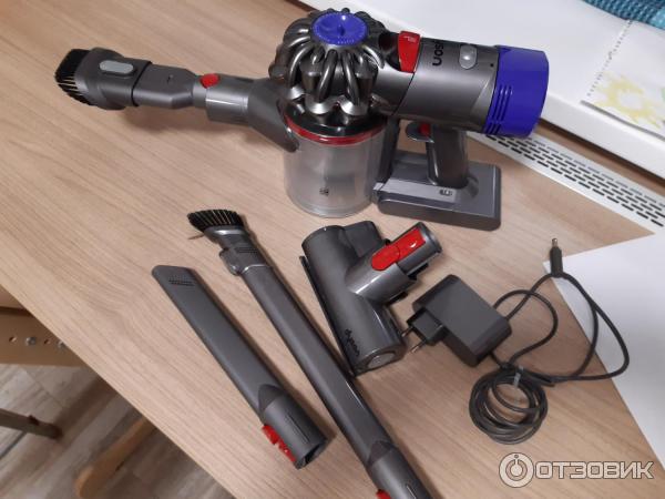Пылесос v8 absolute. Пылесос dyson v8 absolute. Пылесос дайсон беспроводной v10. Пылесос дайсон беспроводной v8. Пылесос v8 absolute.
