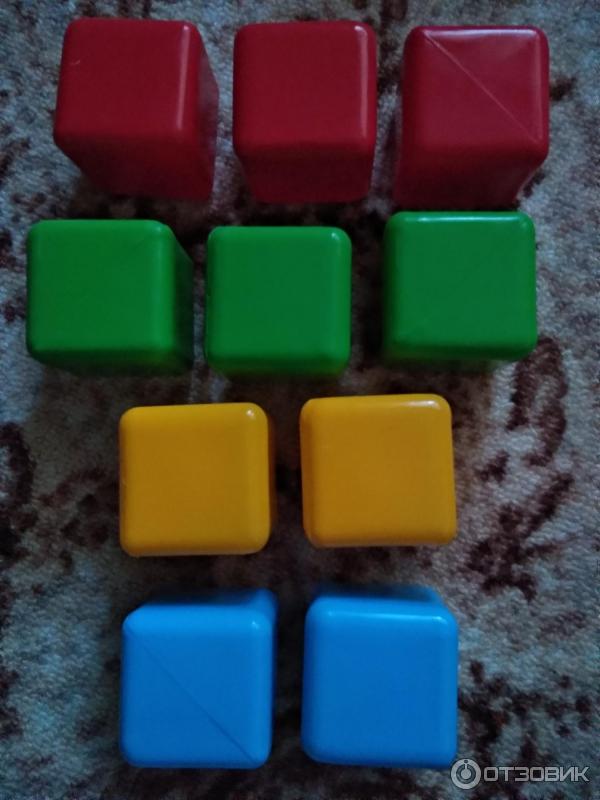 Кубы из пластика