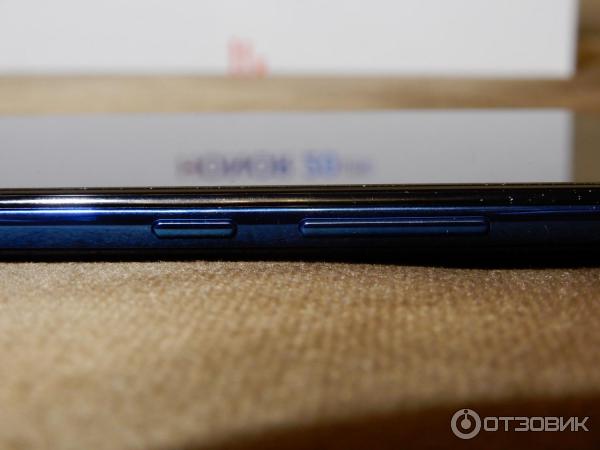 Смартфон Huawei Honor 20 Lite фото