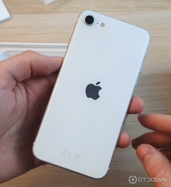 Отзыв о Смартфон Apple iPhone SE 2020 | Компактный корпус с мощным ...