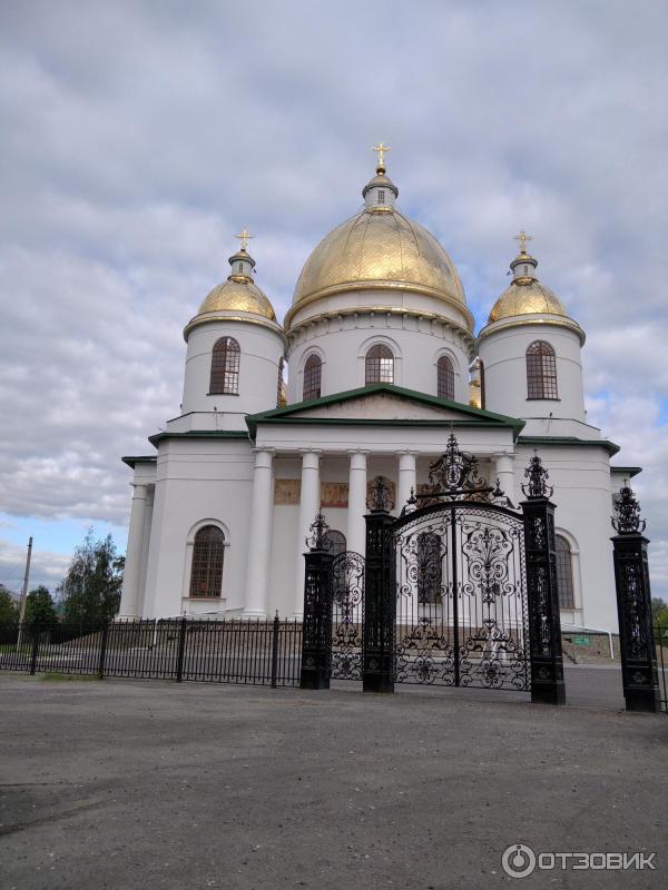 Отзыв о Свято-Троицкий собор (Россия, Моршанск) | величественный большой и  очень красивый собор