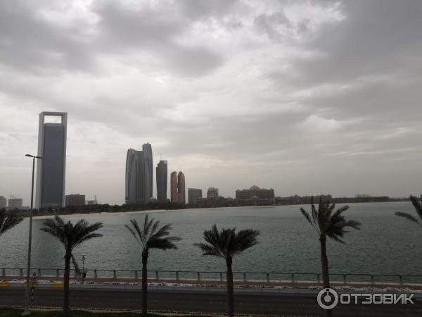 Etihad Towers Башни Этихад фото