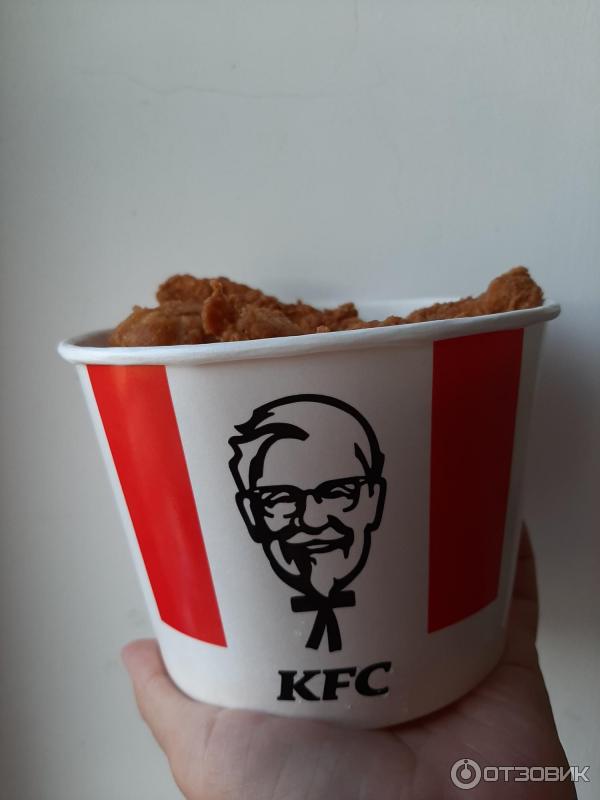 Отзыв: Сандерс Баскет KFC - Слишком соленый, выпила пару литров воды.