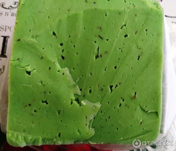 Sýr Bobrovský sýrárna Pesto zelený Cheese Lovers 50% váhy foto