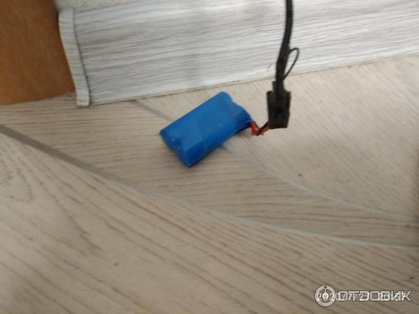 Браслет для управления жестами для машинки-перевертыш. Xl1173rg плата радиоуправляемой машинки. Как подключить машинку перевертыш. Машинка на пульте управления с браслетом. Как подключить машинку перевертыш.